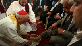 Pope Francis to wash feet of young refugees on Holy Thursday