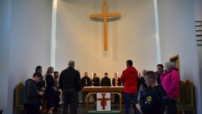 Iceland: Iraqi teen dragged out of church by police, now faces deportation