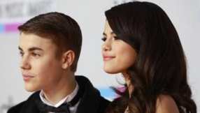 Justin Bieber smiles, blushes when asked about proposal to Selena Gomez