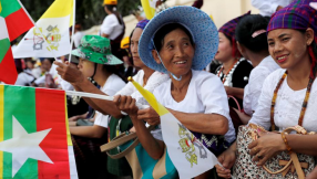 Pope arrives in Myanmar for tense visit as Rohingya crisis looms 