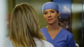 \'Greys Anatomy\' season 13 spoilers, rumors: Newcomer Eliza Minnick and Arizona to get together? Callie to return?