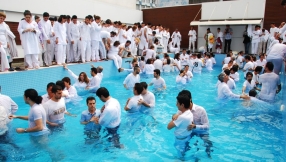 Over 200 Iranians, Afghans Baptised as Iranian Church Sees \'Spectacular\' Growth