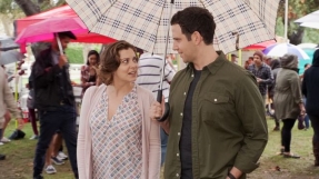 \'Crazy Ex-Girlfriend\' season 2 spoilers, cast news: Greg leaving Rebecca?