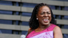 Gospel Singer Sharon Jones Passes Away Singing Hymns With Her Last Breath at Her Hospital Deathbed