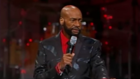 Eddie Long Says He Gets So Many Messages From Church Members, He Can\'t Answer Them All