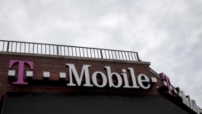 T-Mobile policy sparks \'war on prayer\'; nonprofit cries #KeepPrayerFree