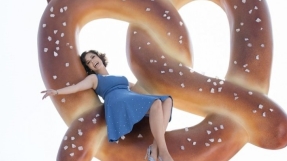 \'Crazy Ex-Girlfriend\' season 3 spoilers: Rebecca plots revenge against Josh after breaking her heart once more