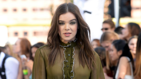 'Batgirl' cast news: 'Pitch Perfect' star Hailee Steinfeld wants lead role