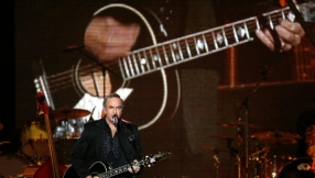 Neil Diamond Parkinson's disease news: Singer retires from touring after diagnosis