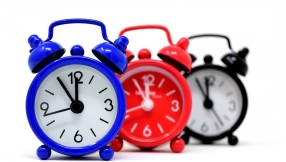 When do clocks change for summer time 2018? Do they go forward or backward?