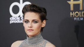 Kristen Stewart reunites with 'Twilight' onscreen daughter