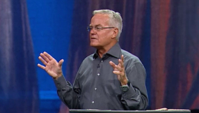 Willow Creek elders apologise for not believing women who accused Bill Hybels of sexual misconduct