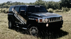 US church offering teenagers Hummer car as a prize for attending mid-week services and bringing newcomers