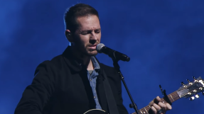 Hillsong worship leader Marty Sampson announces he's 'losing' his faith