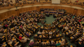 Archbishop of Canterbury appeals for unity at the start of Synod