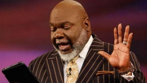 It's 'dumb' to flout social distancing measures, says TD Jakes