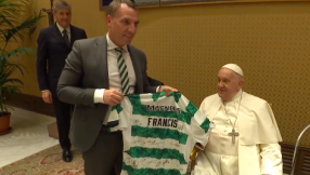 Pope meets Celtic FC players and manager