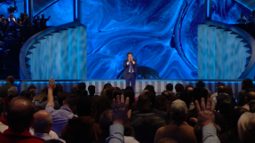 Joel Osteen weeps for 7-year-old shot at Lakewood Church