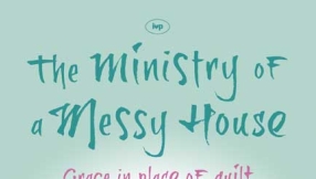 Book review: The Ministry of a Messy House by Amanda Robbie