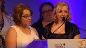 Cleveland kidnapping survivors Amanda Berry and Gina DeJesus receive Hope Award, give emotional speech [Video]