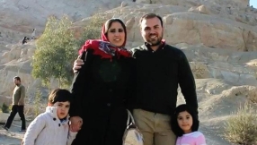 Saeed Abedini\'s wife praying for Meriam Yehya Ibrahim