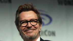 Gary Oldman\'s apology after anti-Semitic accusations: Jews \'surely are the chosen people\'