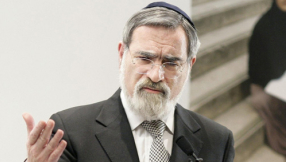 Former chief Rabbi blames social media for inflaming wars