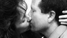 Jim Bob and Michelle Duggar do their own version of Jessa and Ben\'s passionate kissing selfie