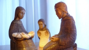 France accused of \'totalitarian secularism\' after nativity scene removal