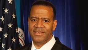 Atlanta fire chief sacked in anti-gay book row may sue city