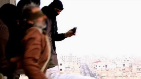 ISIS militants execute suspected homosexuals by throwing them off a building