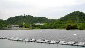 Floating solar power stations: Japan uses sun and sea to boost its energy needs