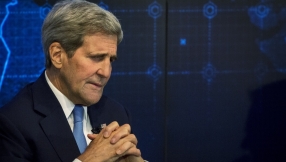 Kerry: Walking away from Iran deal would threaten US dollar 