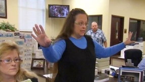 Kentucky county clerk jailed for same-sex marriage defiance as dispute goes on