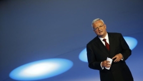 Volkswagen diesel scandal spreads as pressure mounts on chief executive