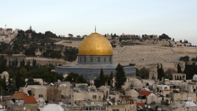 Violence in Jerusalem: Police and Palestinians clash at al-Aqsa mosque