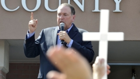 Huckabee hits out at gay-friendly Doritos