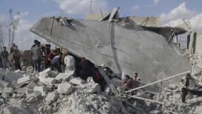 Fresh Russian airstrikes back Syrian government offensive against rebels 