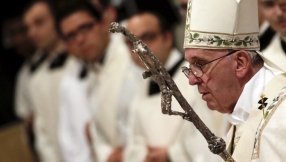 Pope Francis denounces \'criminal\' Vatican leaks, vows to pursue Church reforms