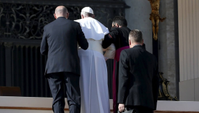 Pope Francis stumbles for second time in 3  days, sparking new concerns on his health