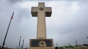 Court dismisses atheists\' lawsuit seeking to remove historic vets\' memorial monument in Maryland