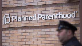 U.S. Senate passes bill defunding Planned Parenthood, amending Obamacare  â but legislation faces Obama veto