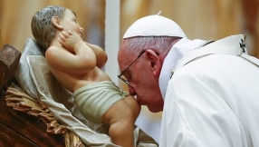 Pope Francis shows his healing power once again: New Jersey girl, 12, now cancer-free after he kissed her