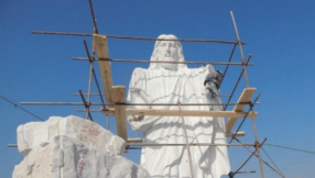 Hundreds gather for unveiling of huge statue of Jesus