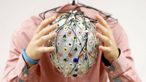 Japanese scientists develop mind-reading device that turns brainwaves into words