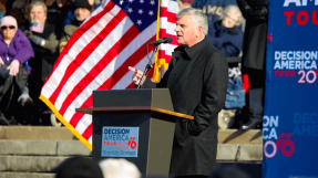 Franklin Graham gives up hopes on Dems and GOP, says voters may have to choose the \'less of 2 heathen\' presidential bets