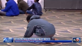 Muslim workers quit Wisconsin jobs after company limits prayers to scheduled breaks