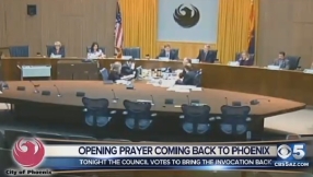 Phoenix City council brings back prayer to public meetings â but limited to fire, police chaplains