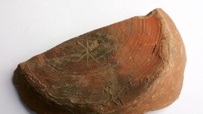 Ancient pot fragment with Christ symbol shows Christians lived in London as early as the 4th century