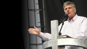 Franklin Graham warns people to be careful of his social media impersonators trying to solicit funds